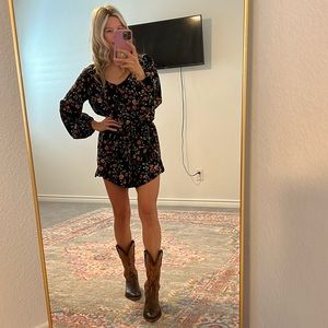 Abercrombie long sleeve romper small